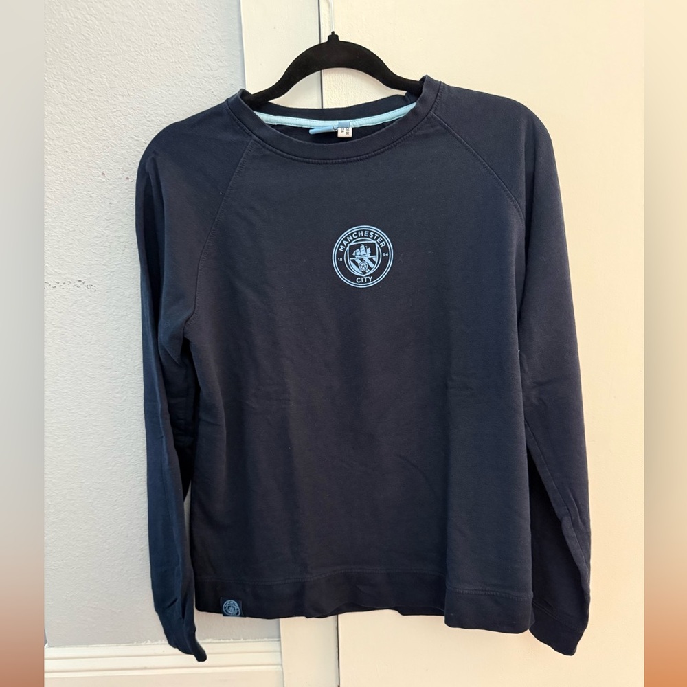 Men’s Manchester City blue crew neck sweater. Size S